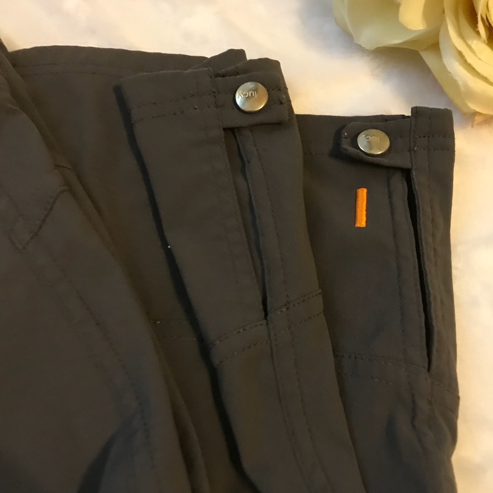 Lucy Flex Capri - image 7